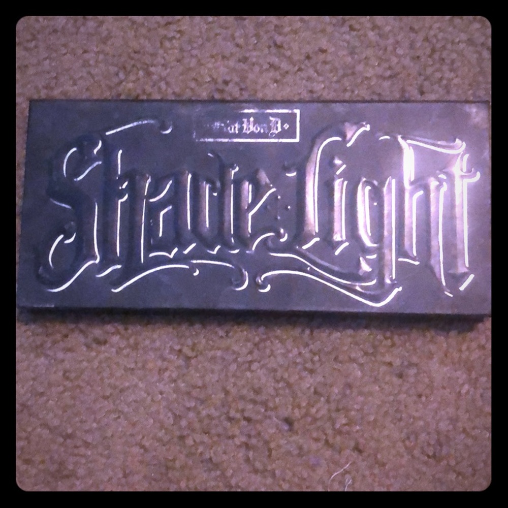 Kat Von D Shade and Light palette